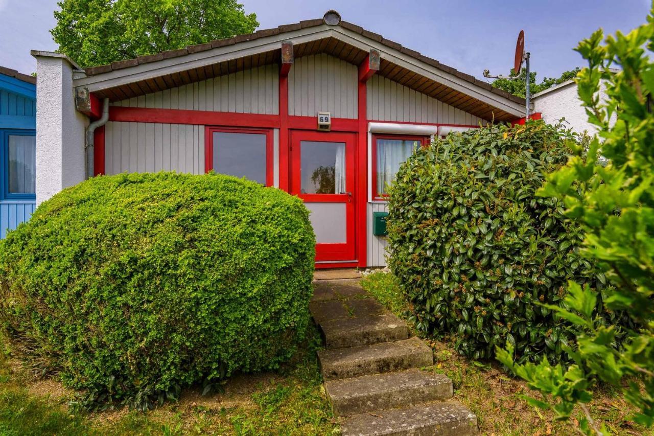 Ferienwohnpark Immenstaad Am Bodensee Satteldachhaus Typ 9 Sd 69 Екстериор снимка